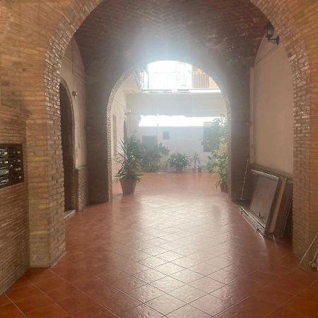 Be Your Home - Grazioso Monolocale Tra Porto E Stazione Civitavecchia Buitenkant foto