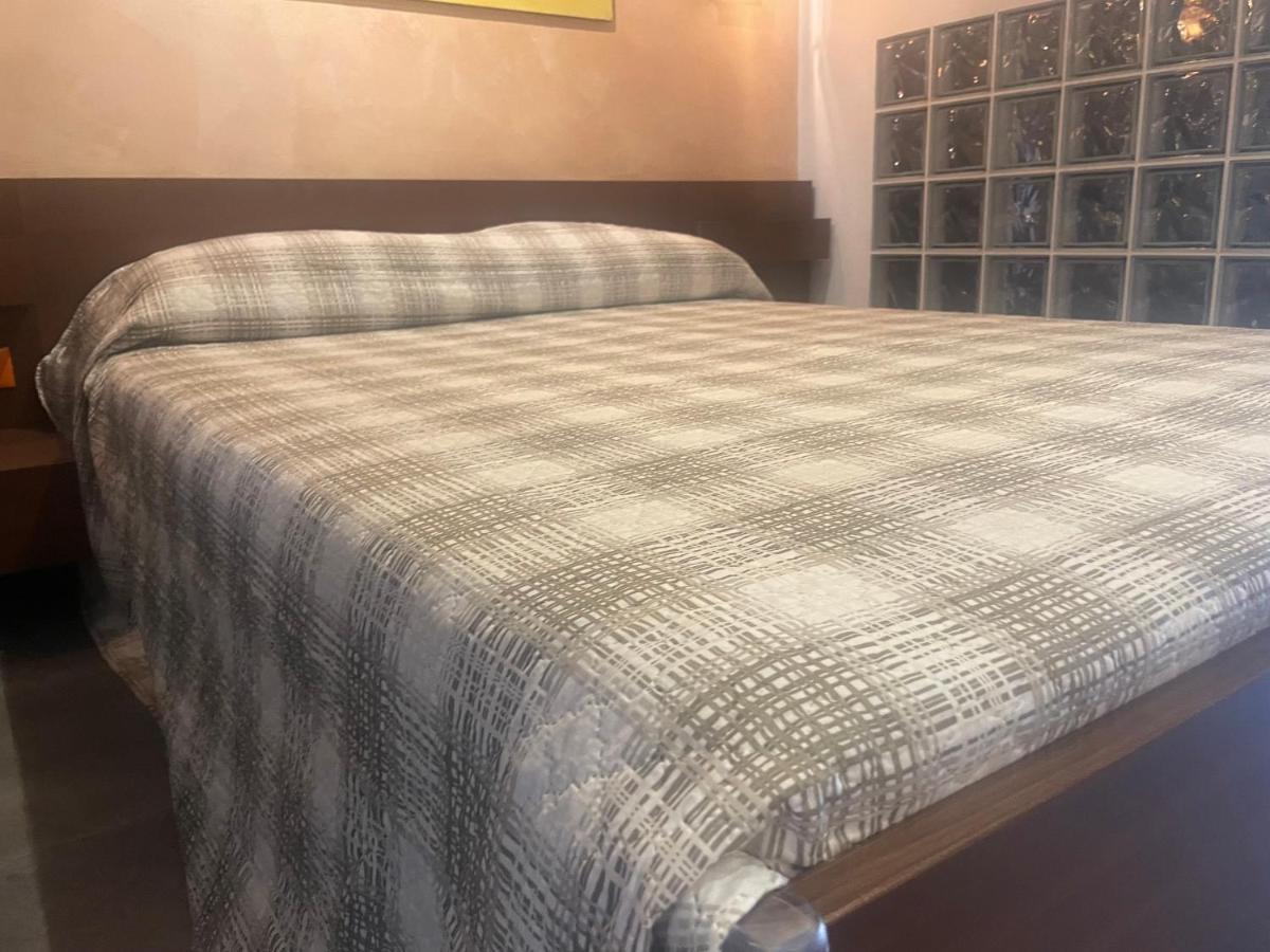 Be Your Home - Grazioso Monolocale Tra Porto E Stazione Civitavecchia Buitenkant foto
