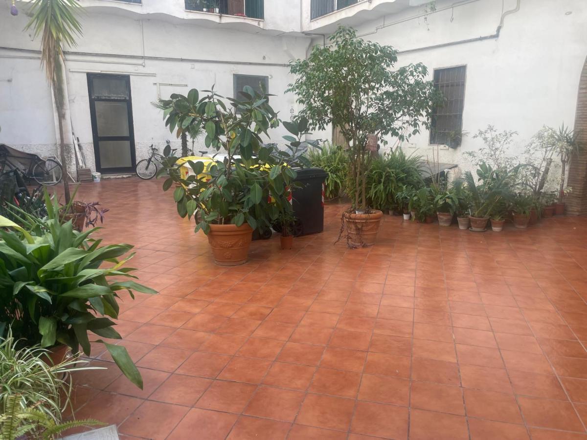 Be Your Home - Grazioso Monolocale Tra Porto E Stazione Civitavecchia Buitenkant foto