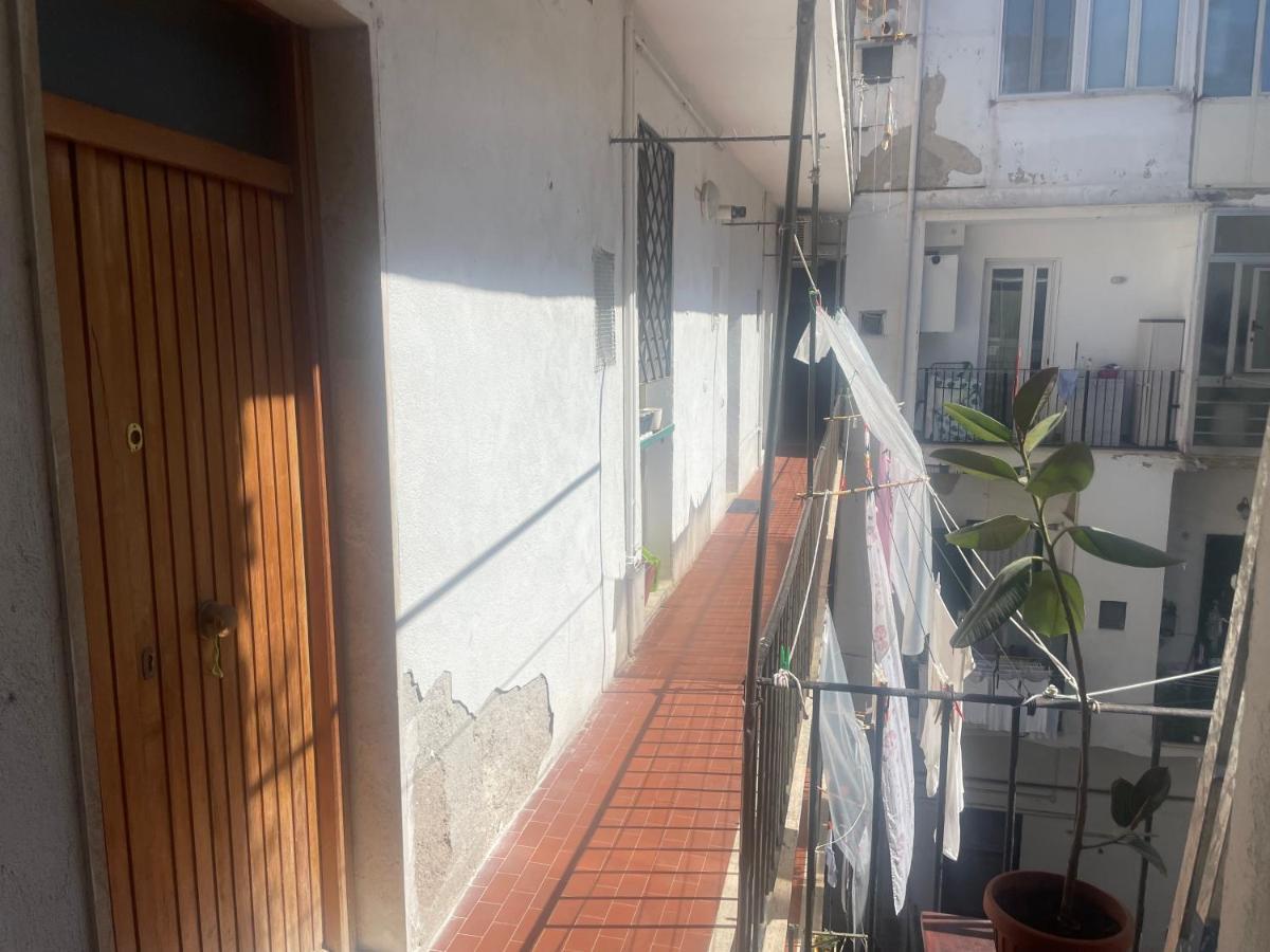 Be Your Home - Grazioso Monolocale Tra Porto E Stazione Civitavecchia Buitenkant foto